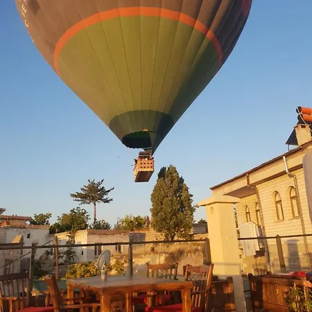 Oda ve Kahvaltı Mak's Cave House 4*