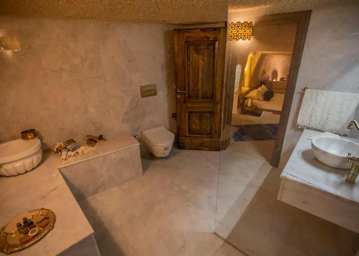 Bed & Breakfast Mak's Cave House 4*