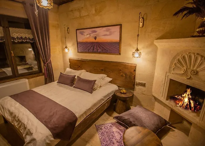 Mak's Cave House Bed & Breakfast 4*