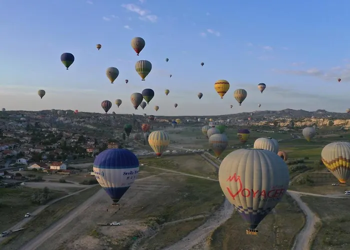 Bed & Breakfast Mak's Cave House 4*